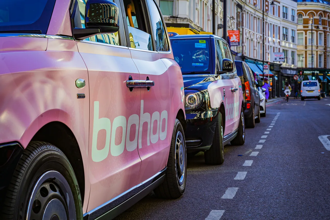 boohoo full-wrap / superside taxi creative in a central London fashion district (boohoo case study)