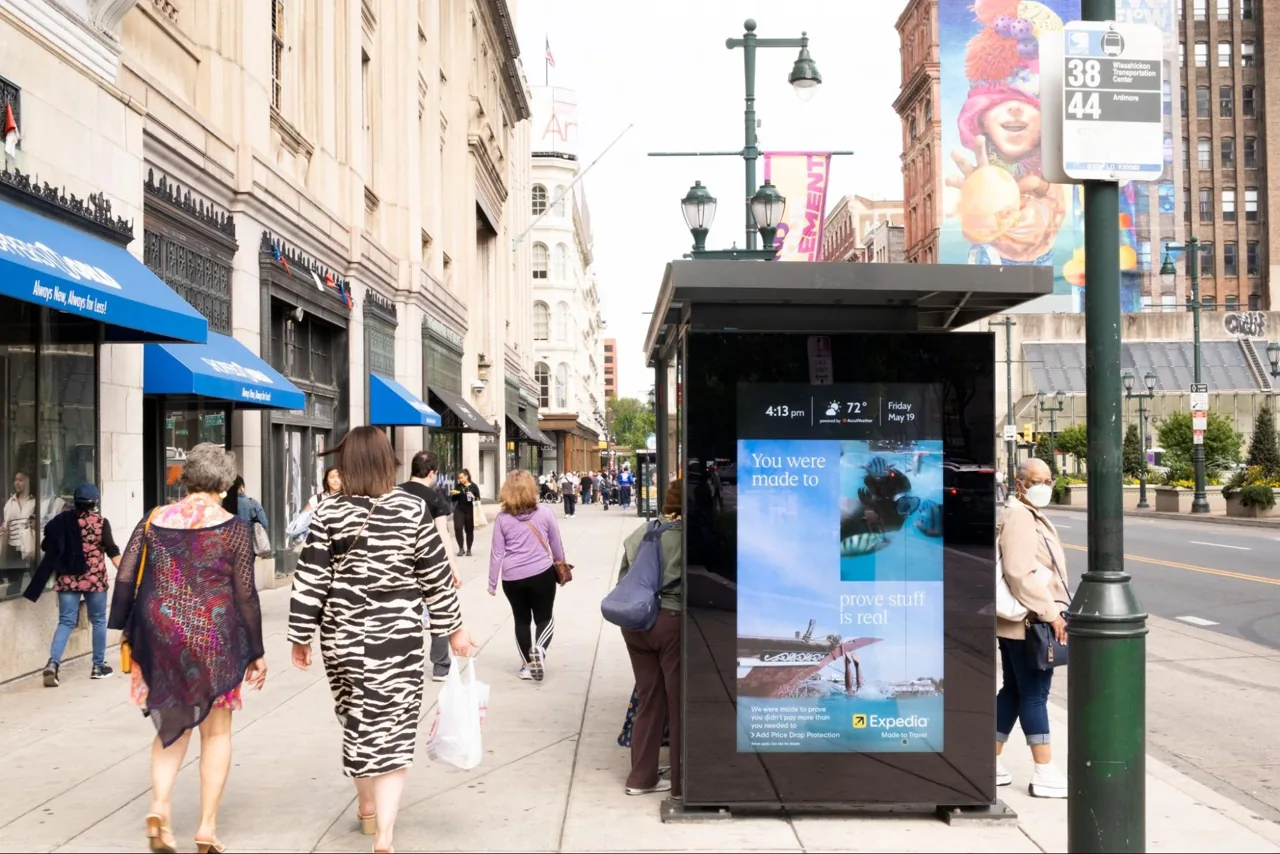 Expedia campaign on a digital transit-shelter DOOH screen (NYC & Philadelphia), Intersection success story