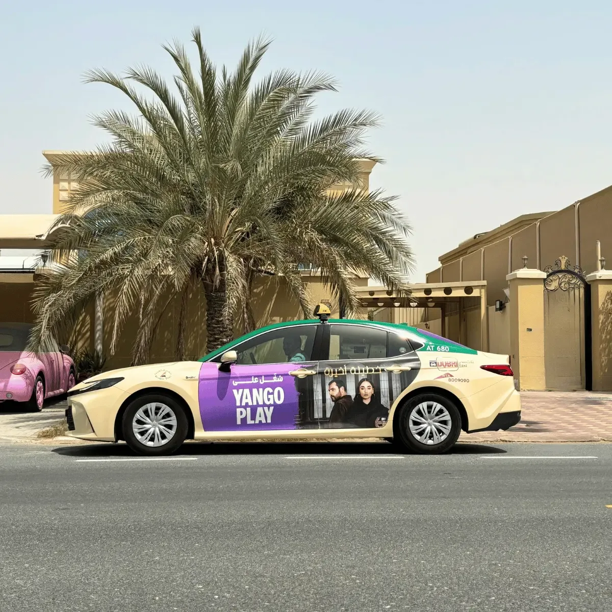 Branded/wrapped Dubai taxi advertising, Synergy Arabia taxi-advertising page